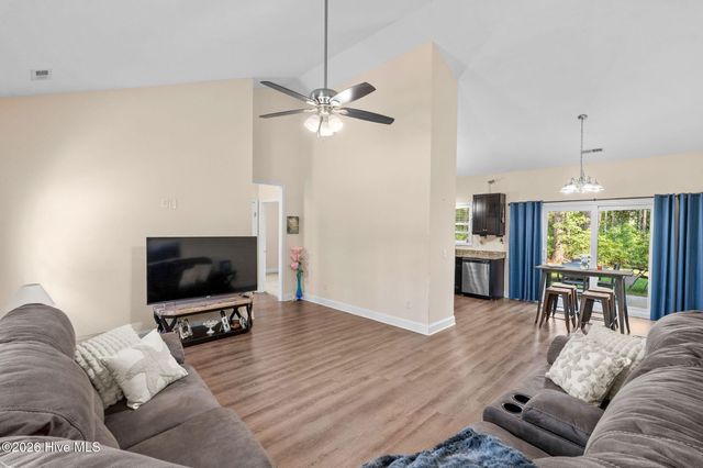 544 Briarwood Drive NW, Calabash, NC 28467