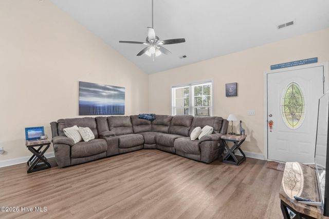 544 Briarwood Drive NW, Calabash, NC 28467