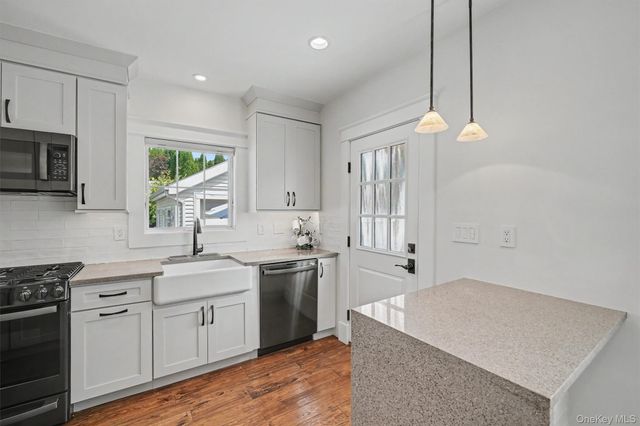 26 Gedney Terrace, White Plains, NY 10605