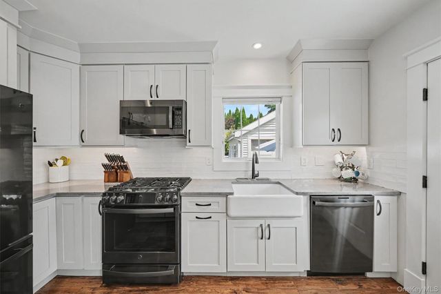 26 Gedney Terrace, White Plains, NY 10605