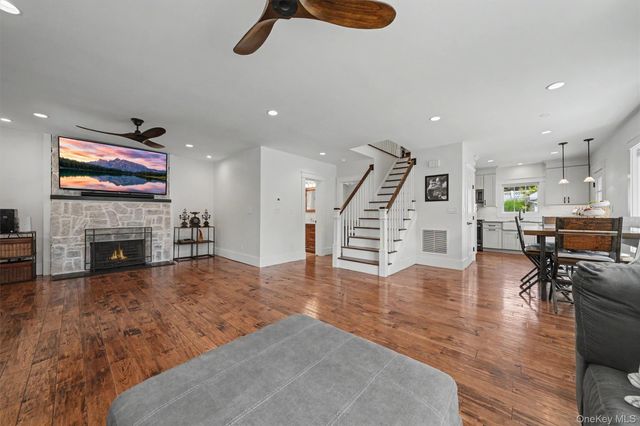 26 Gedney Terrace, White Plains, NY 10605