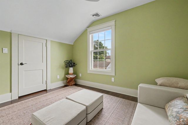 26 Gedney Terrace, White Plains, NY 10605