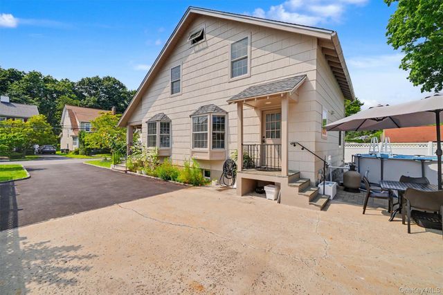 26 Gedney Terrace, White Plains, NY 10605