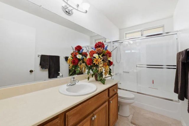 1832 Loreto, Escondido, CA 92027
