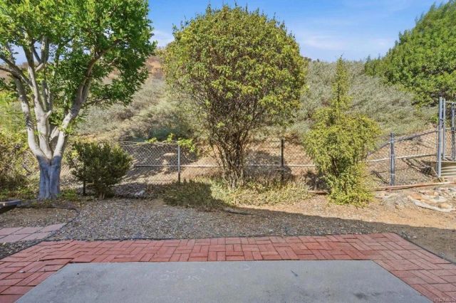 1832 Loreto, Escondido, CA 92027