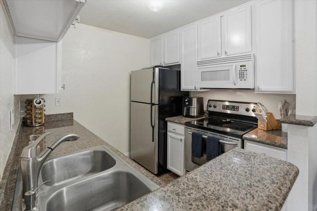 1195 Yarwood Court, San Jose, CA 95128