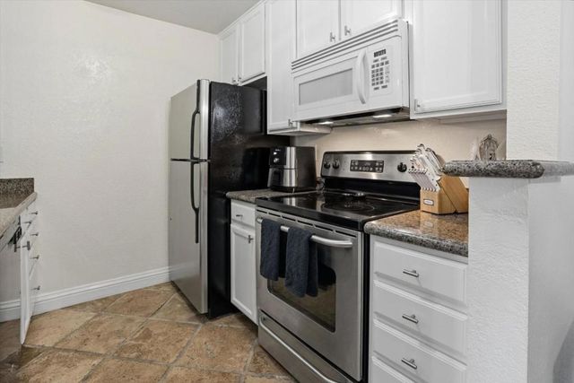 1195 Yarwood Court, San Jose, CA 95128