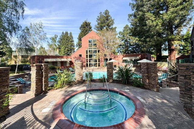 1195 Yarwood Court, San Jose, CA 95128