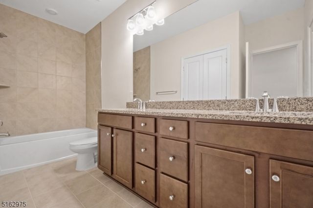 8 Jessica Ln 2103, Union Twp., NJ 07083