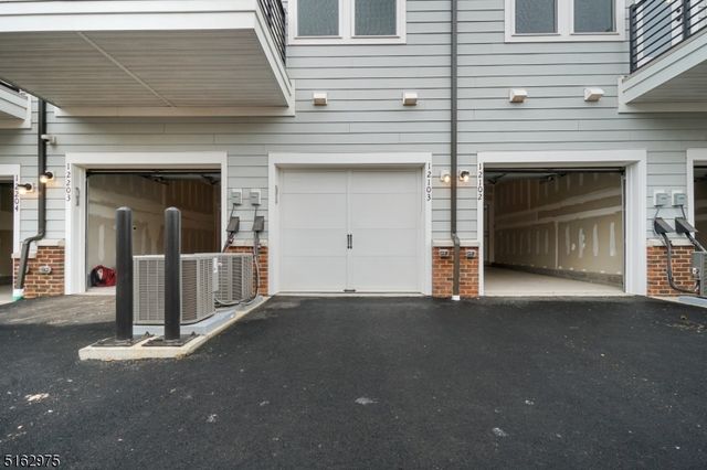 8 Jessica Ln 2103, Union Twp., NJ 07083