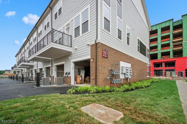 8 Jessica Ln 2103, Union Twp., NJ 07083