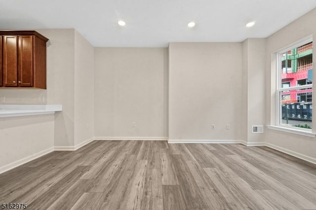 8 Jessica Ln 2103, Union Twp., NJ 07083