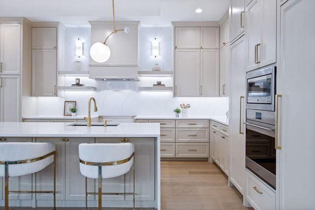 3719 W Beverly Drive, Dallas, TX 75209