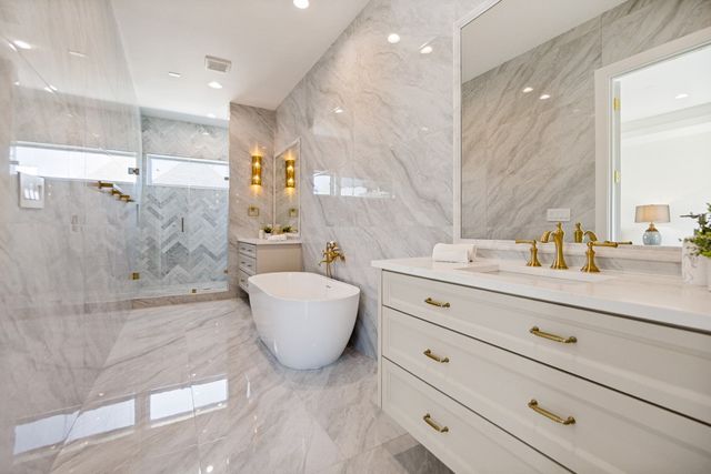 3719 W Beverly Drive, Dallas, TX 75209