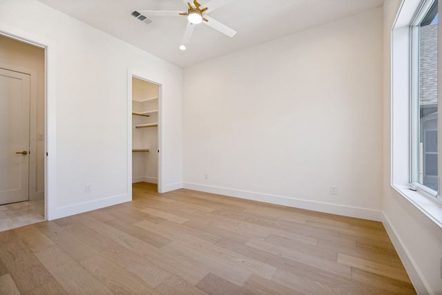 3719 W Beverly Drive, Dallas, TX 75209