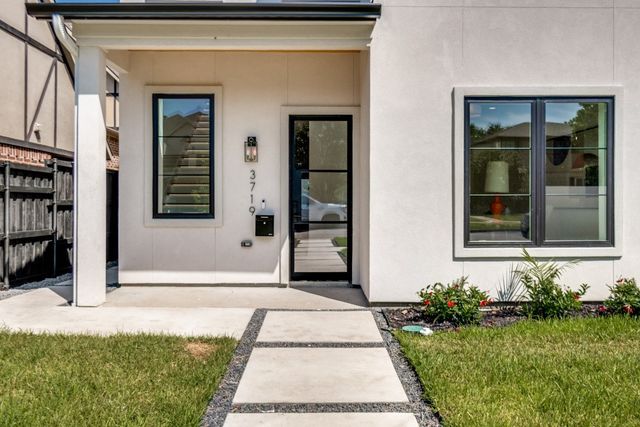 3719 W Beverly Drive, Dallas, TX 75209