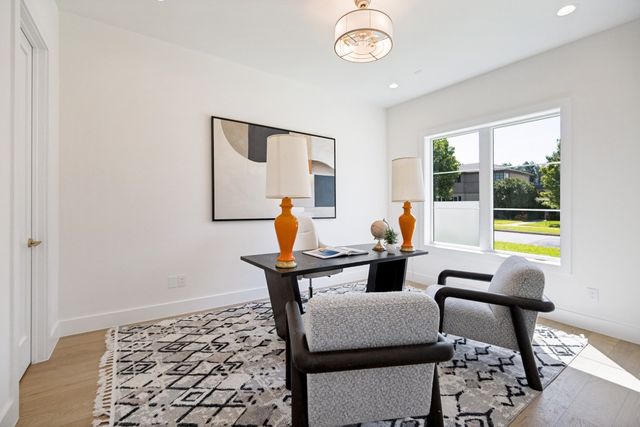 3719 W Beverly Drive, Dallas, TX 75209