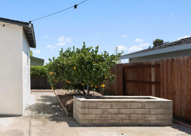 5243 Triana St, San Diego, CA 92117