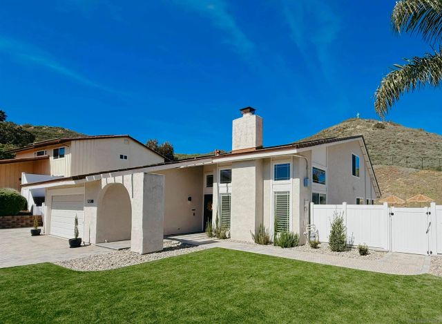 12388 Reata Ct, San Diego, CA 92128