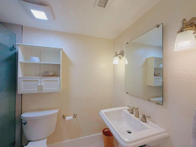 12388 Reata Ct, San Diego, CA 92128