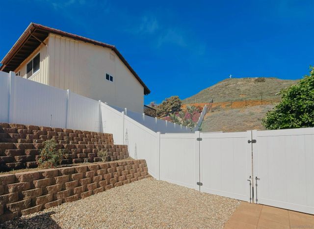 12388 Reata Ct, San Diego, CA 92128