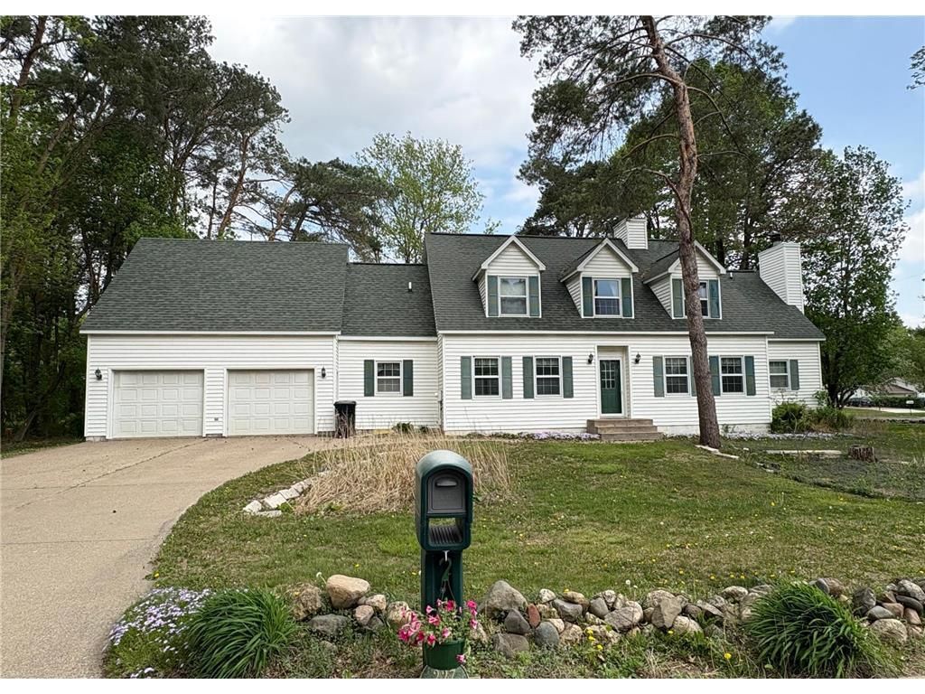 227 Donatelle Street, Amery, WI 54001