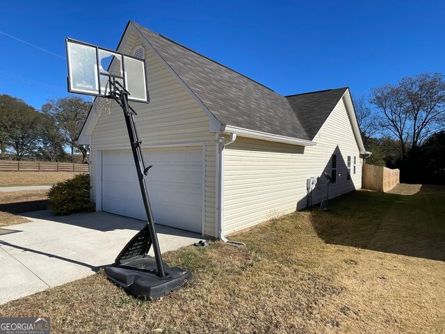 7 Crest View Circle, Carnesville, GA 30521