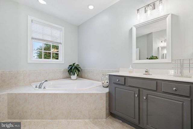 11762 ROBERT E LEE DR, Bristow, VA 20136