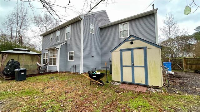 2248 Ships Crossing, Chesapeake, VA 23323