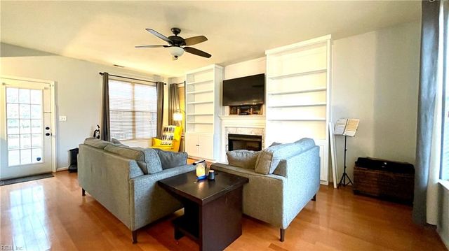 2248 Ships Crossing, Chesapeake, VA 23323