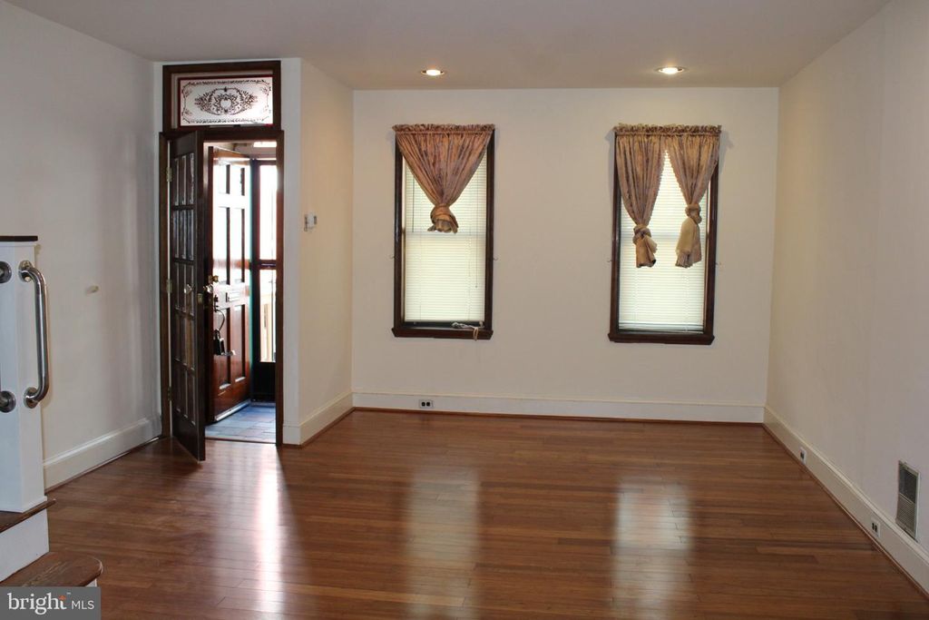 414 MCCLELLAN ST, PHILADELPHIA, PA 19148 — photo 3