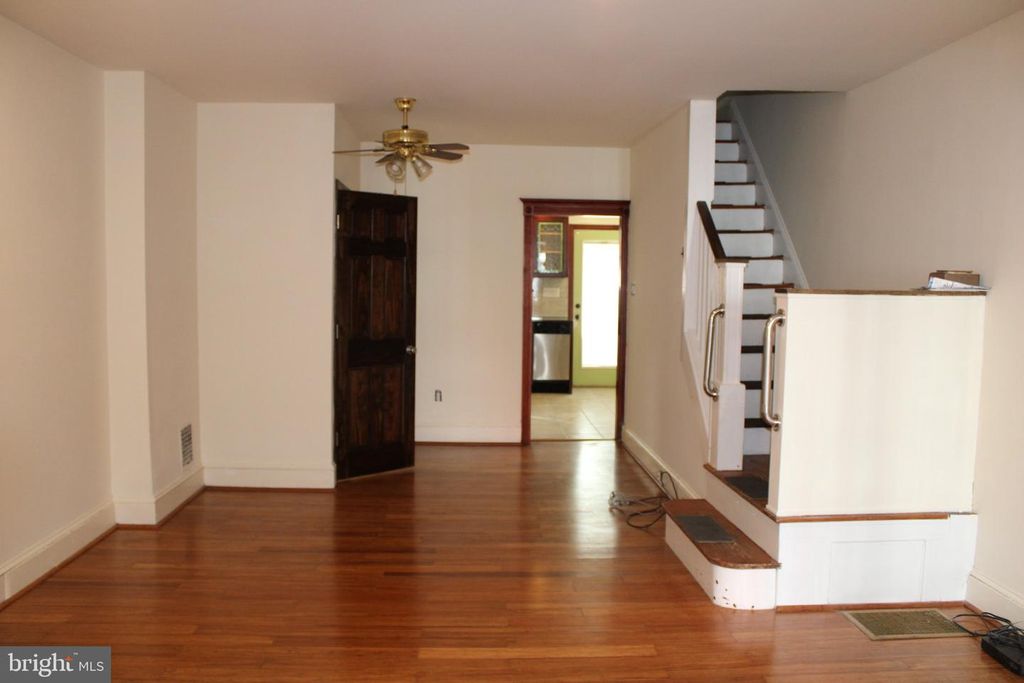 414 MCCLELLAN ST, PHILADELPHIA, PA 19148 — photo 4