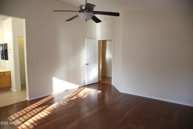 16044 S 18th Avenue, Phoenix, AZ 85045