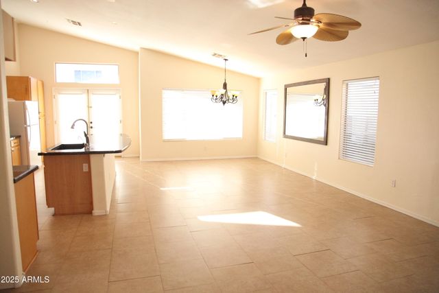 16044 S 18th Avenue, Phoenix, AZ 85045