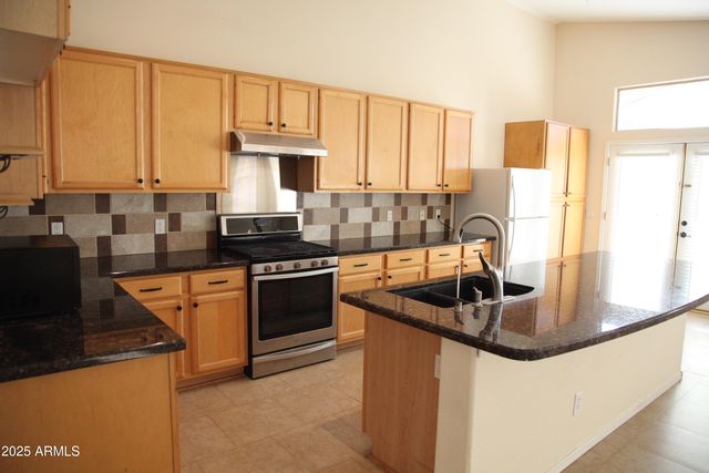 16044 S 18th Avenue, Phoenix, AZ 85045