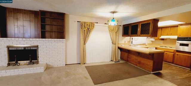 1 1 Castlewood, Pittsburg, CA 94565