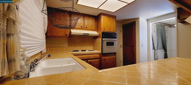 1 1 Castlewood, Pittsburg, CA 94565