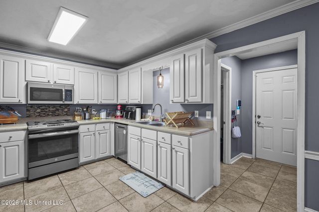 1228 Crossview Court, Brandon, MS 39042