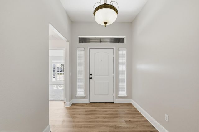 1513 Arthurs Court, Webb City, MO 64870