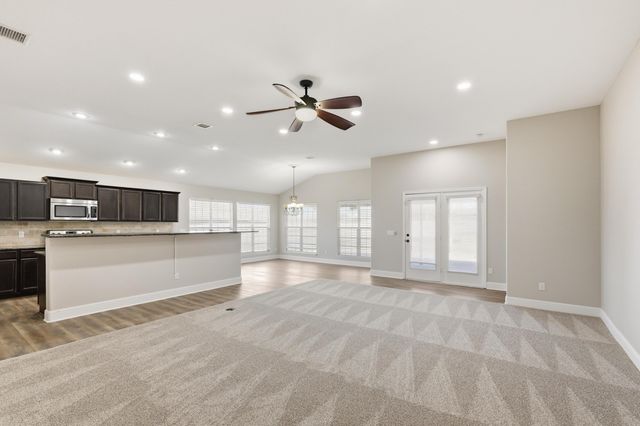 1513 Arthurs Court, Webb City, MO 64870