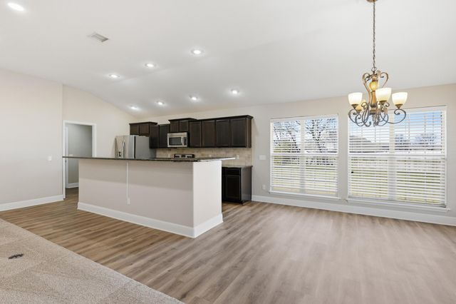 1513 Arthurs Court, Webb City, MO 64870