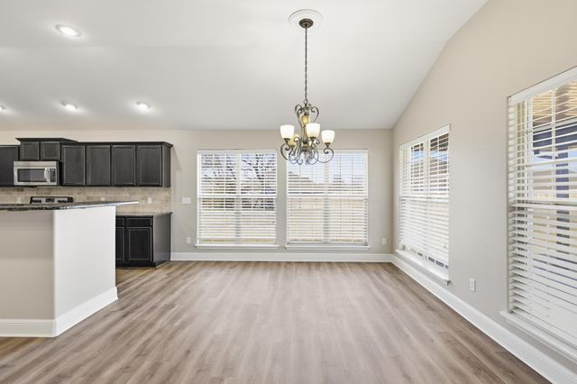 1513 Arthurs Court, Webb City, MO 64870