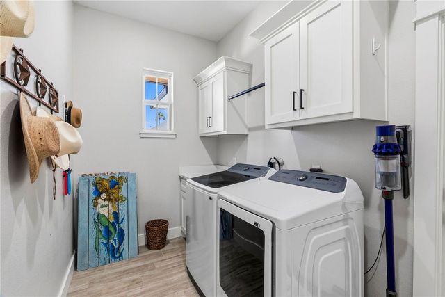 13849 Hawksnest Bay Dr, Corpus Christi, TX 78418