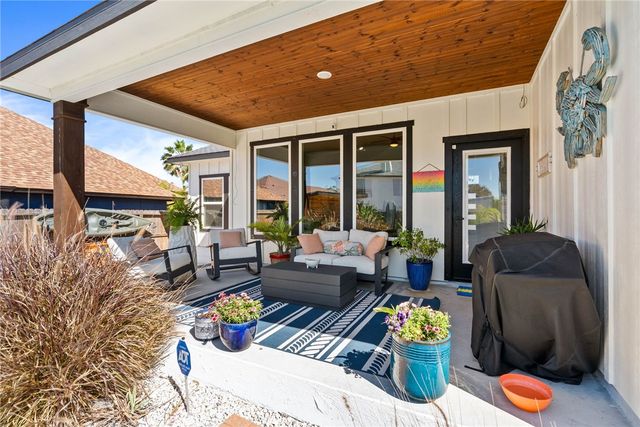 13849 Hawksnest Bay Dr, Corpus Christi, TX 78418