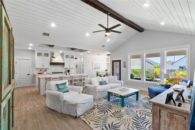 13849 Hawksnest Bay Dr, Corpus Christi, TX 78418