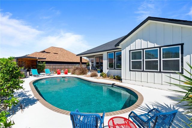13849 Hawksnest Bay Dr, Corpus Christi, TX 78418