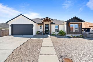 13849 Hawksnest Bay Dr, Corpus Christi, TX 78418