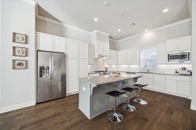 10926 Brookeshire Chase Lane, Houston, TX 77043