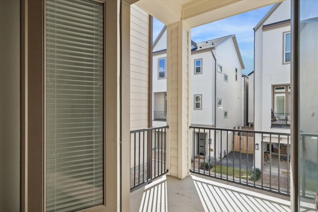 10926 Brookeshire Chase Lane, Houston, TX 77043