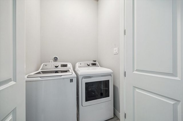 10926 Brookeshire Chase Lane, Houston, TX 77043